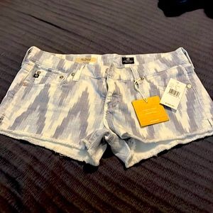 NWT low rise AG ombré grey denim